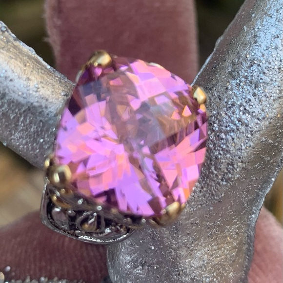 Jewelry - SOLD SOLD❤️ Pink Checkerboard SS ring. Sz 6. Pink CZ